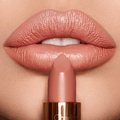 Charlotte Tilbury Kissing Lipstick