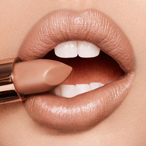Charlotte Tilbury Kissing Lipstick