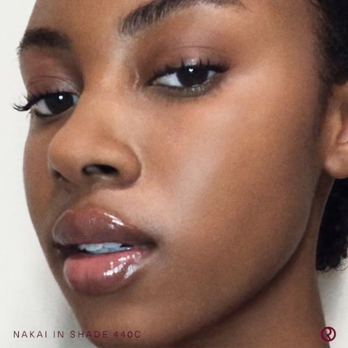 Rare Beauty Liquid Touch Weightless Foundation